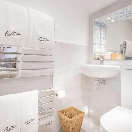 Rose Walls * Stainton (Richmondshire)